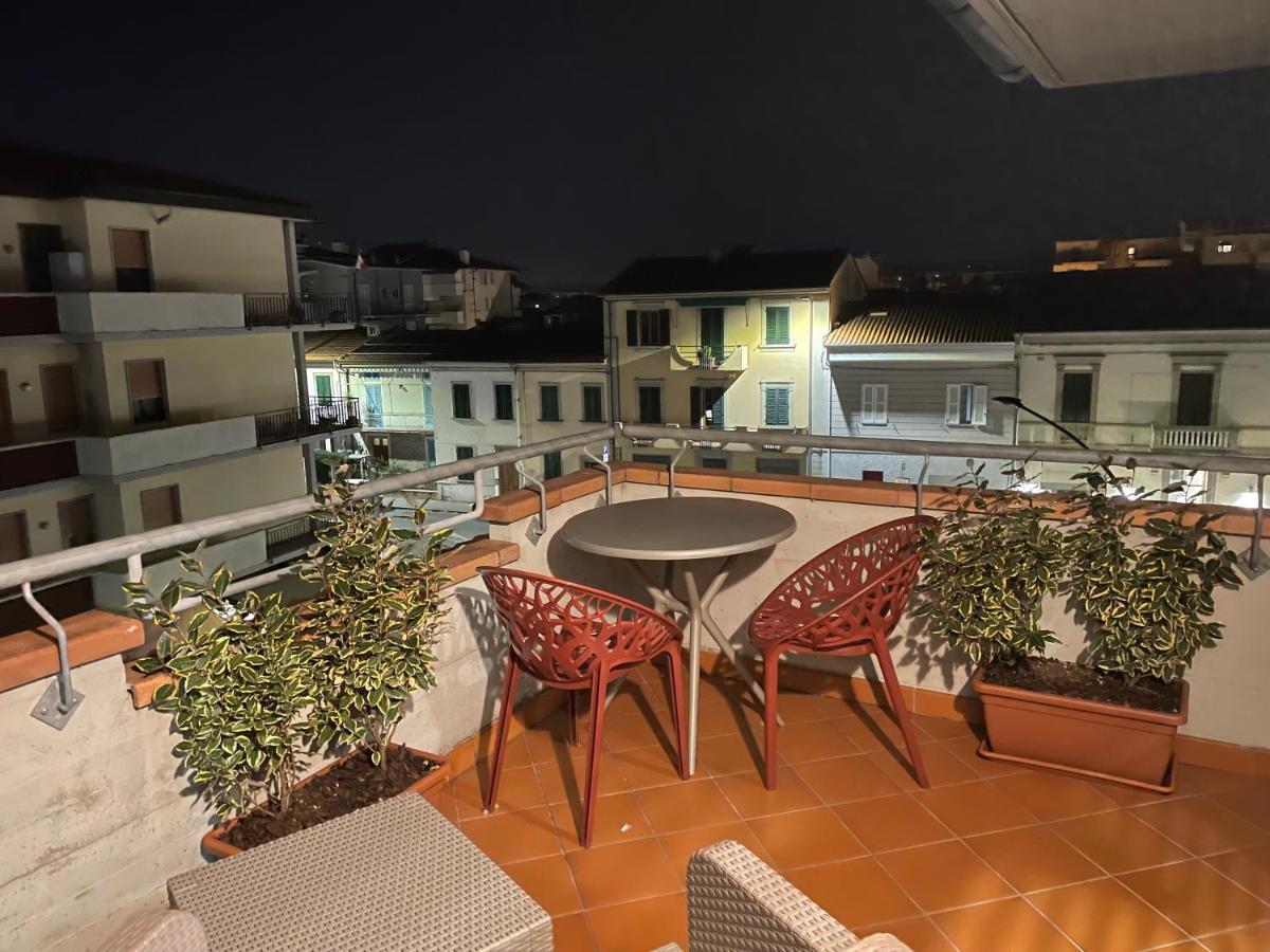 The Loft E&E Blue Sky Διαμέρισμα Έμπολι Εξωτερικό φωτογραφία
